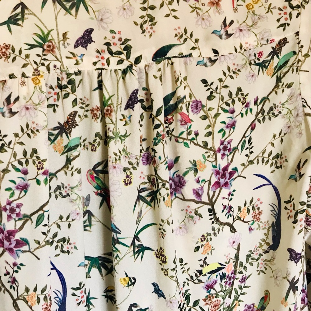 🍦Beautiful birds and flowers on long sleeve blouse - Picture 2 of 5